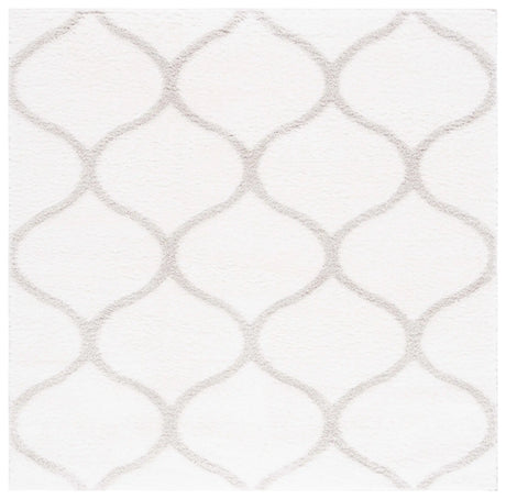 Safavieh Tahoe Shag 6'-7" x 6'-7" Rug in White / Silver