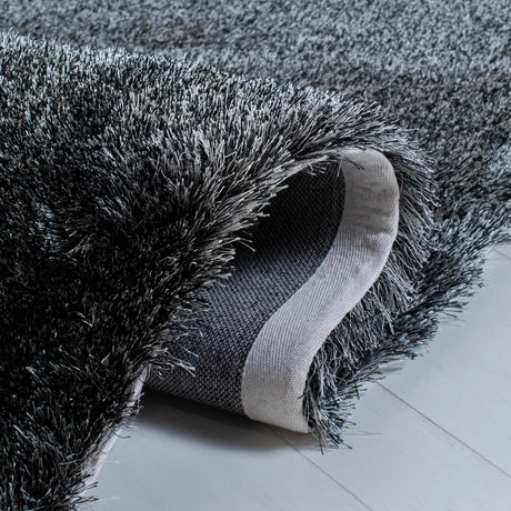 Safavieh Shag 4'-0" x 6'-0" Rug in Dark Grey