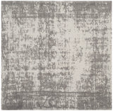 Safavieh Classic Vintage 6'-0" x 6'-0" Rug in Silver / Ivory