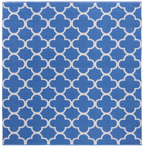 Safavieh Montauk 6'-0" x 6'-0" Rug in Blue / Ivory