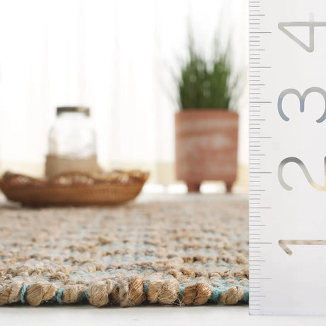 Safavieh Cape Cod 4'-0" x 6'-0" Rug in Light Blue / Natural