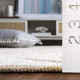 Safavieh Vermont 4'-0" x 6'-0" Rug in Ivory / Gold