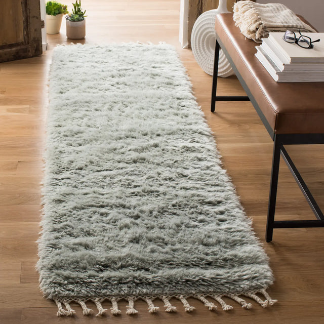 Safavieh Casablanca 2'-3" x 8'-0" Rug in Blue