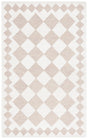 Safavieh Ebony 4'-0" x 6'-0" Rug in Beige / Ivory