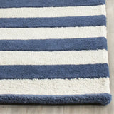 Safavieh Cambridge 4'-0" x 6'-0" Rug in Navy / Ivory