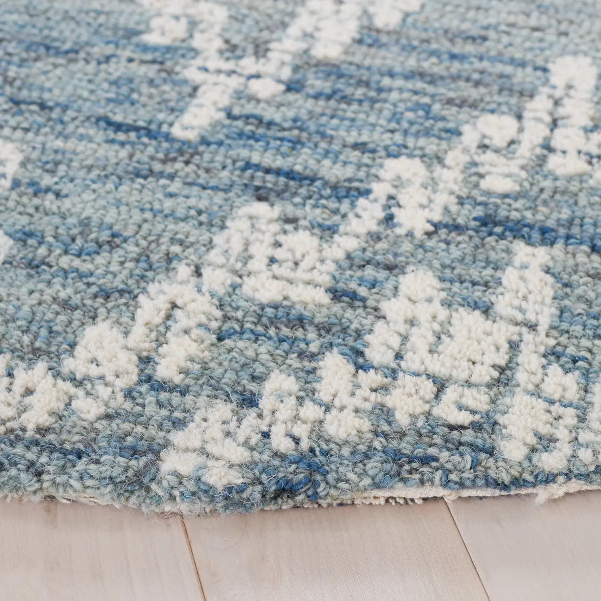 Safavieh Metro 6'-0" x 6'-0" Rug in Natural / Blue