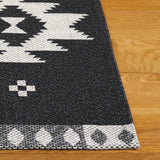 Safavieh Augustine 5'-0" x 7'-7" Rug in Black / Light Grey