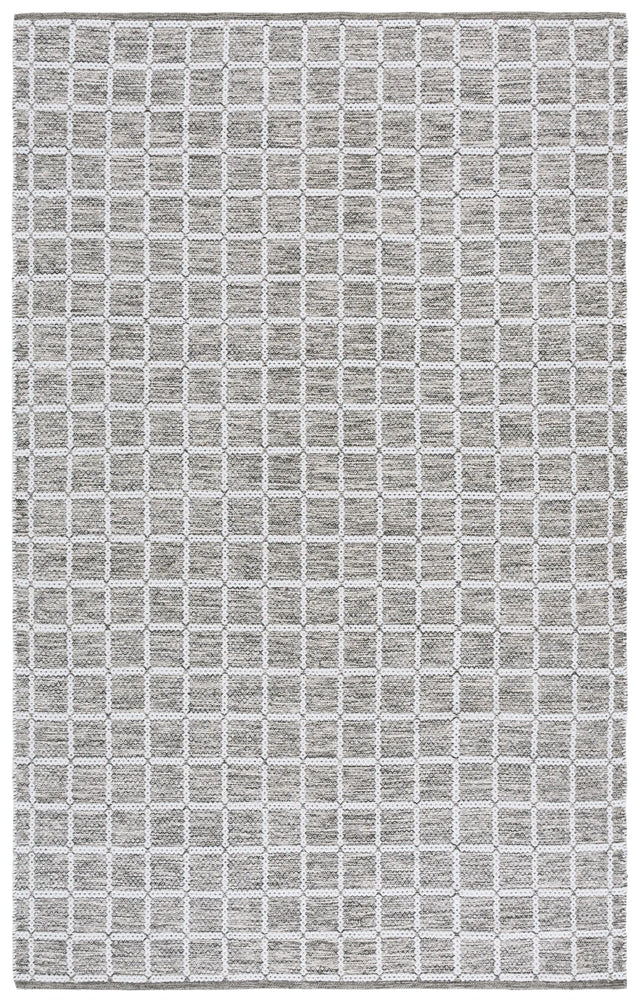 Safavieh Montauk 4'-0" x 6'-0" Rug in Green / Ivory