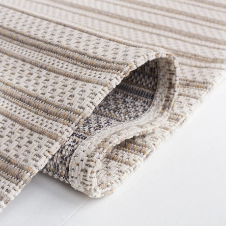 Safavieh Martha Stewart 5'-0" x 7'-0" Rug in Taupe / Cream