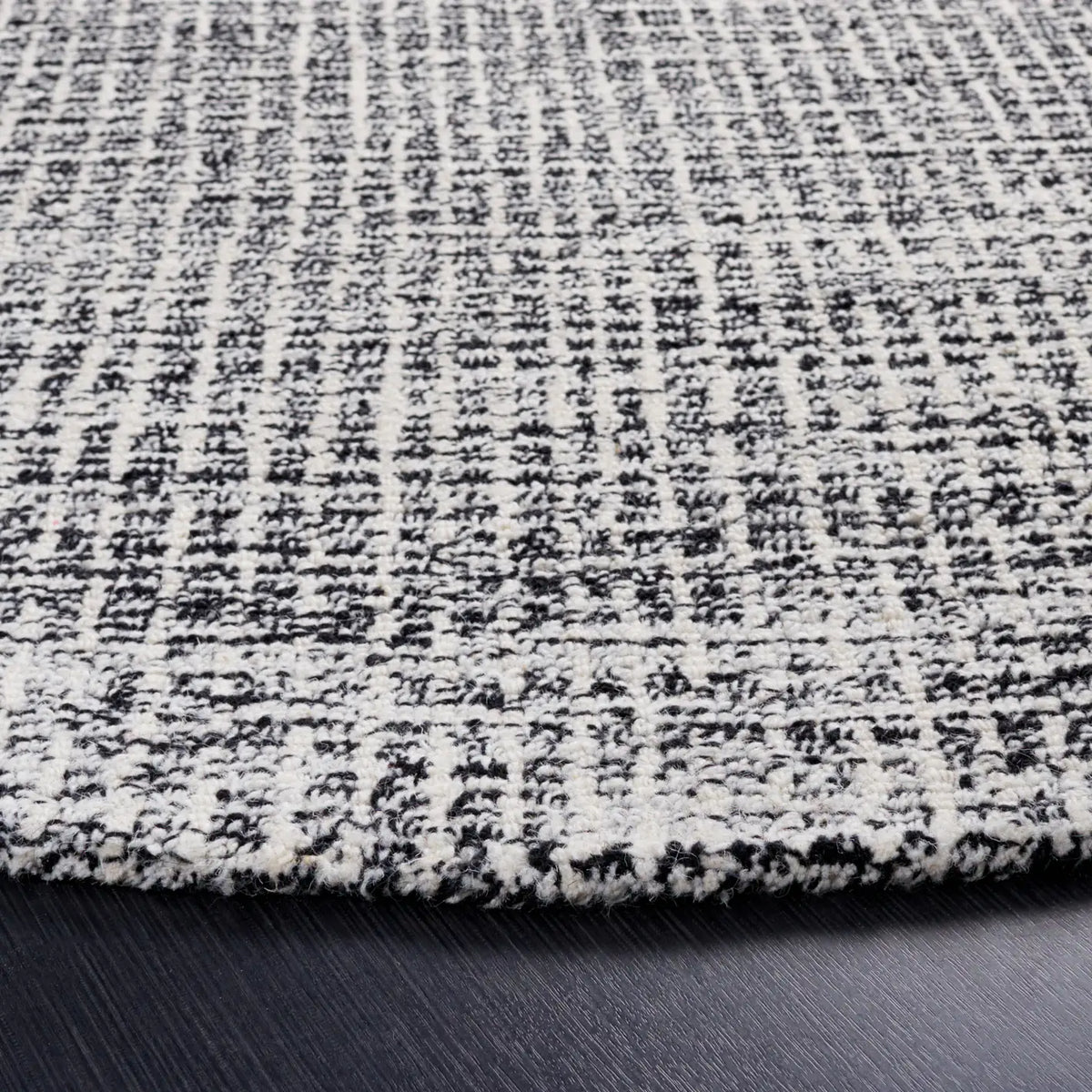Safavieh Abstract 6'-0" x 6'-0" Rug in Black / Ivory