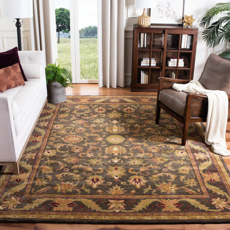 Safavieh Antiquity 9'-6" x 13'-6" Rug in Green / Gold
