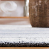 Safavieh Metro 4'-0" x 6'-0" Rug in Grey / Ivory