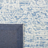 Safavieh Roslyn 4'-0" x 6'-0" Rug in Blue / Ivory