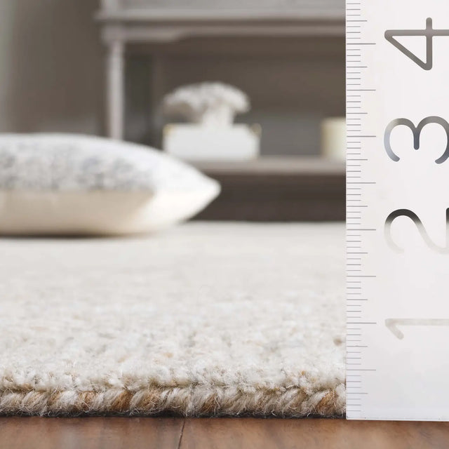 Safavieh Pine 4'-0" x 6'-0" Rug in Rust / Light Grey