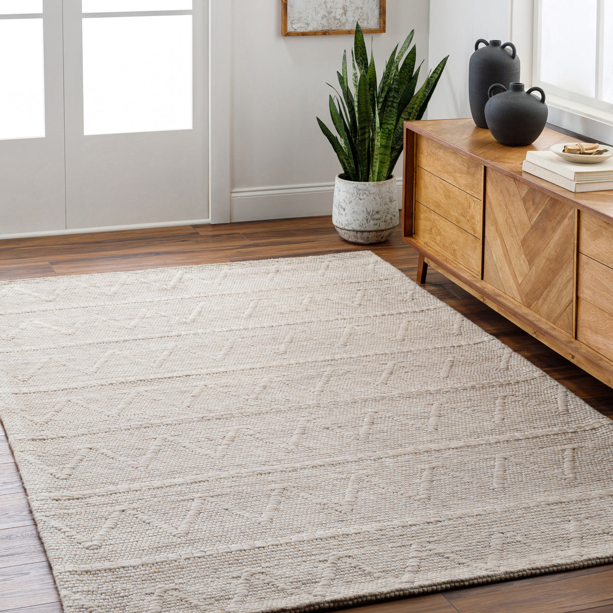 Surya Empoli Epo-2306 Light Grey, Ash, Pearl Rug.