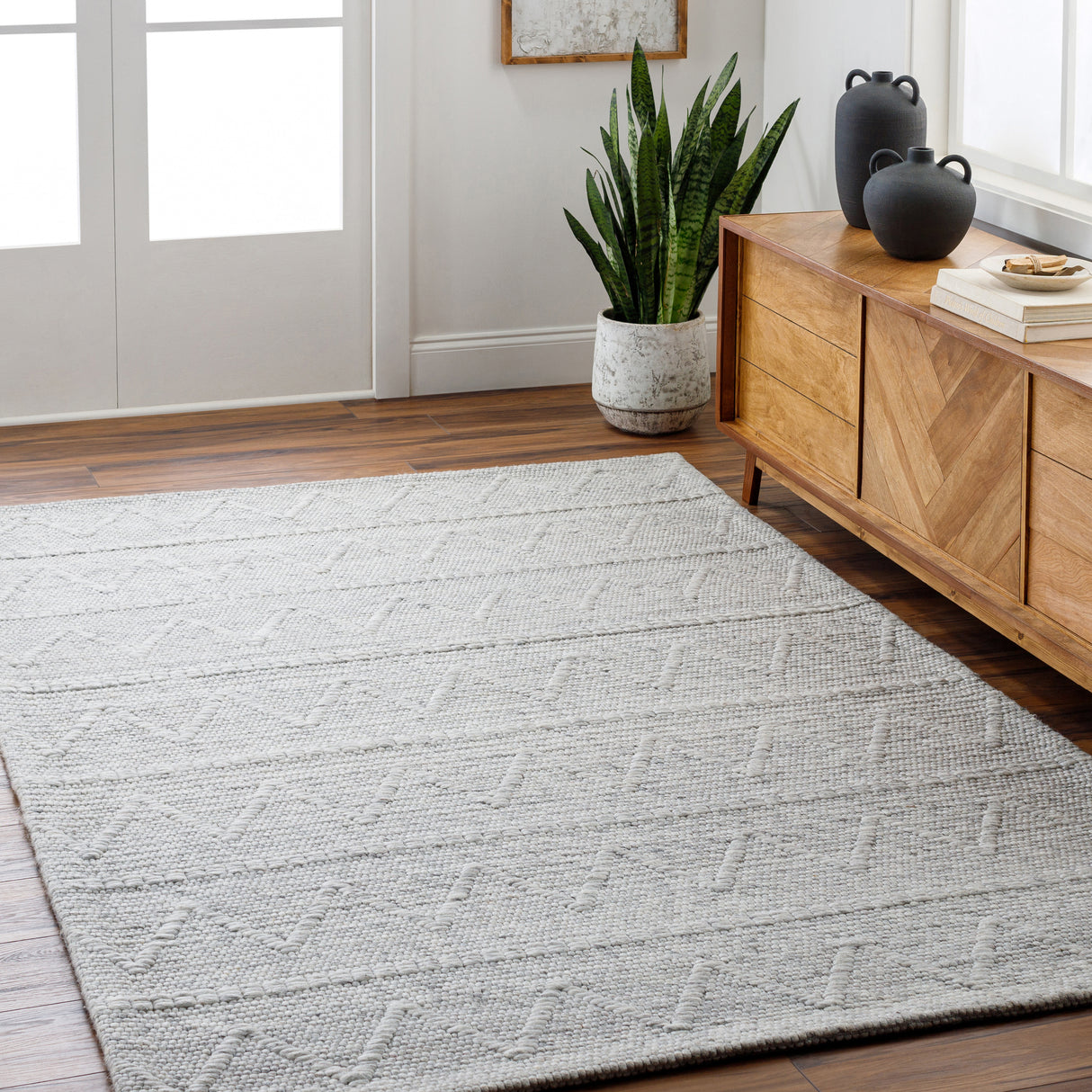 Surya Empoli Epo-2307 Silver, Light Grey Rug.