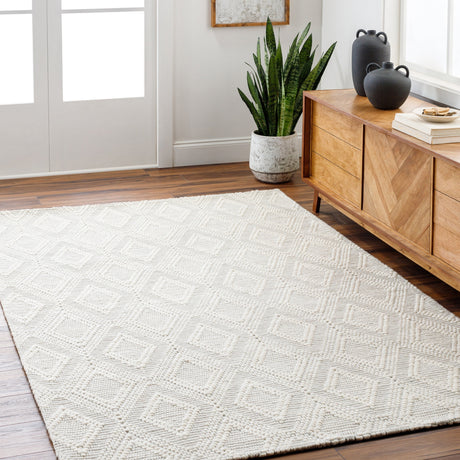 Surya Empoli Epo-2313 Off-White, Light Silver Rug.