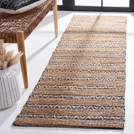 Safavieh Natural Fiber 2'-3" x 8'-0" Rug in Black / Natural