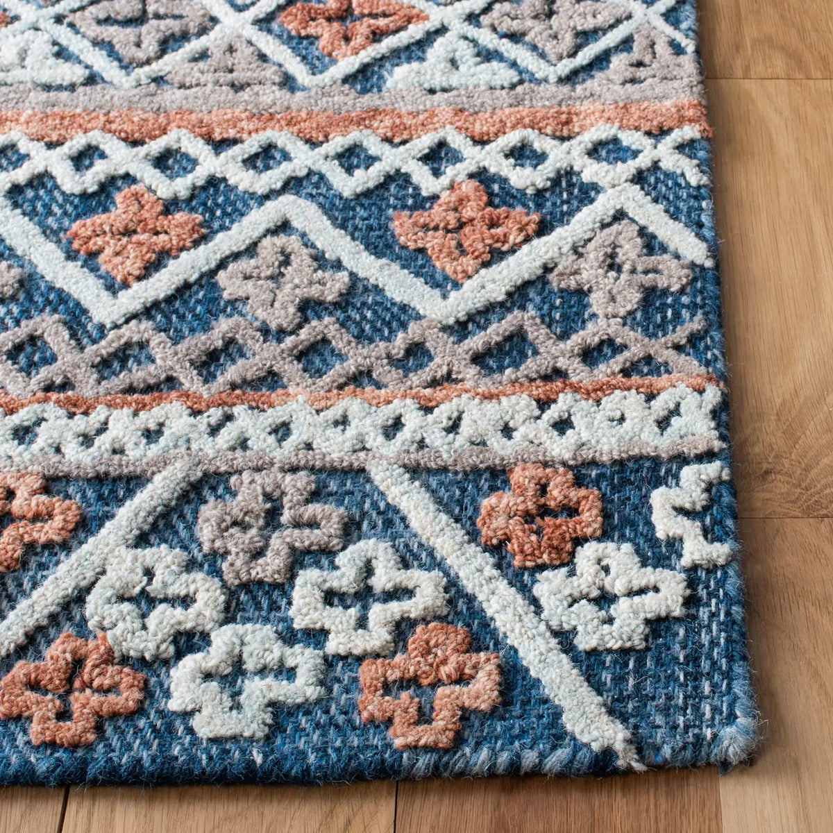 Safavieh Aspen 4'-0" x 6'-0" Rug in Blue / Orange