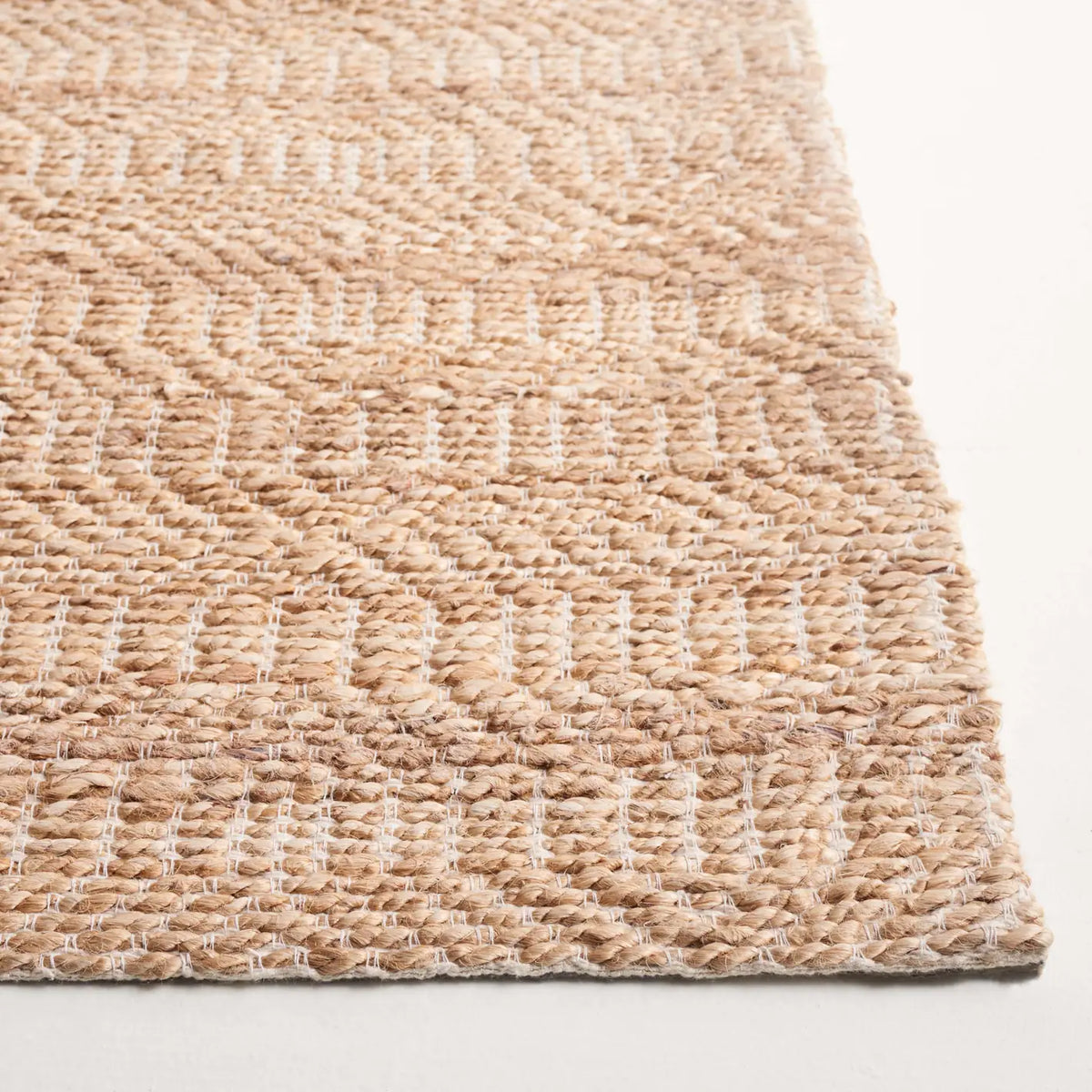 Safavieh Natural Fiber 4'-0" x 6'-0" Rug in Natural / Ivory