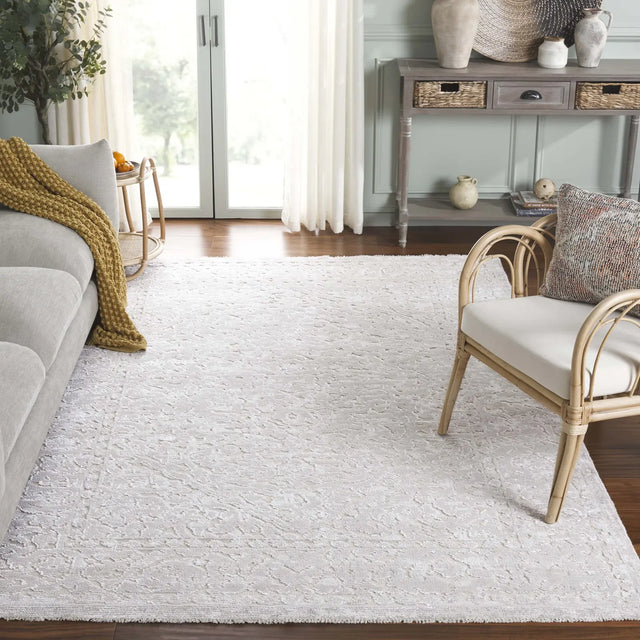 Safavieh Centennial 6'-0" x 9'-0" Rug in Silver / Grey