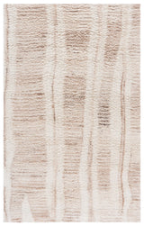 Safavieh Vermont 4'-0" x 6'-0" Rug in Beige / Ivory