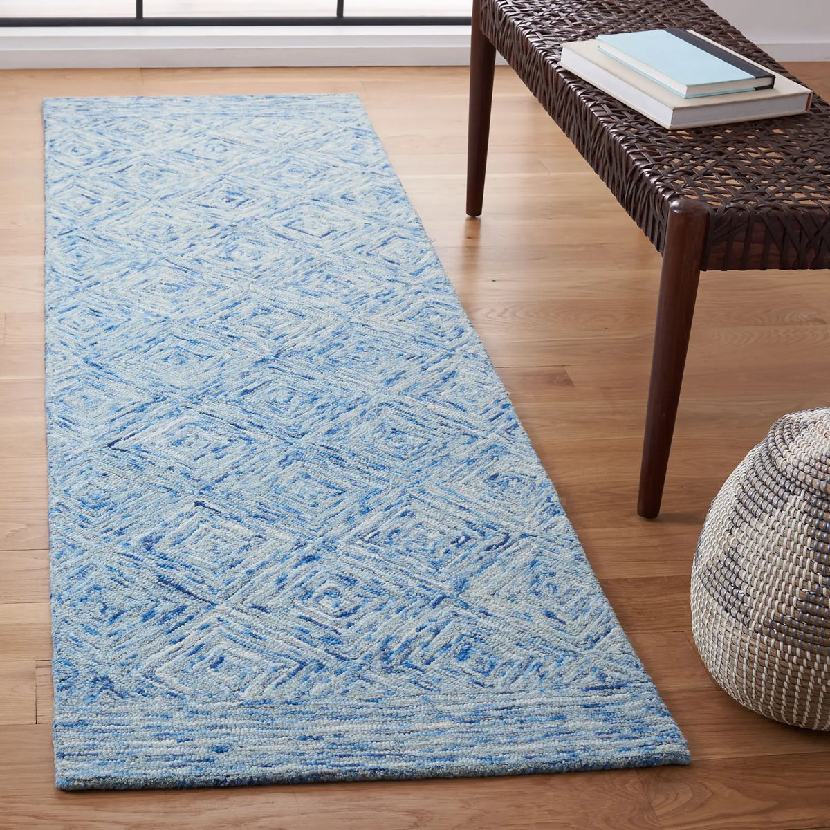 Safavieh Ikat 2'-3" x 8'-0" Rug in Blue