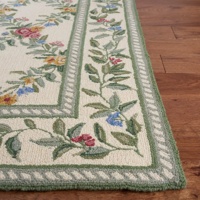 Safavieh Chelsea 3'-9" x 5'-9" Rug in Ivory