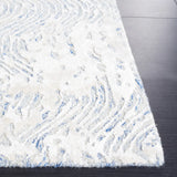 Safavieh Glamour 4'-0" x 6'-0" Rug in Blue / Ivory