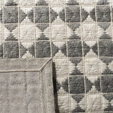 Safavieh Natura 5'-0" x 8'-0" Rug in Grey / Ivory
