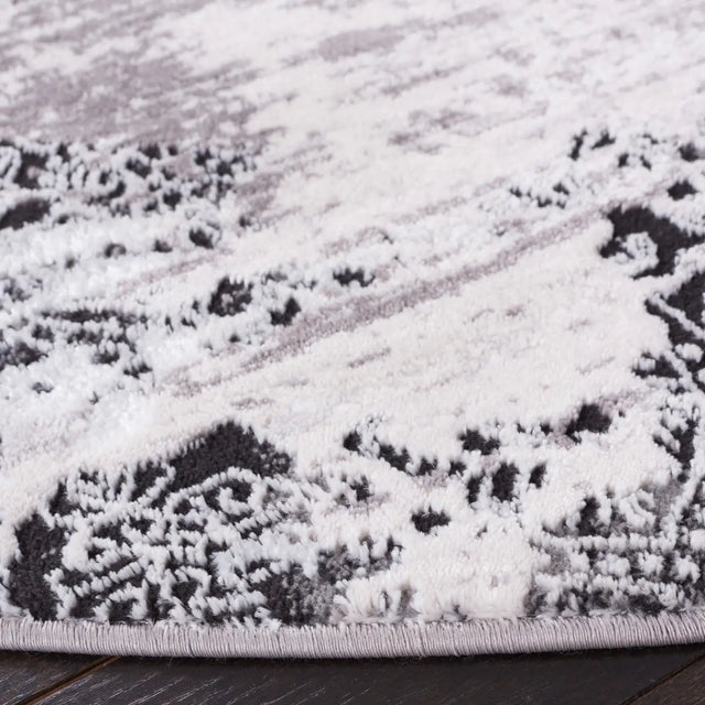 Safavieh Amelia 6'-7" x 6'-7" Rug in Grey / Charcoal