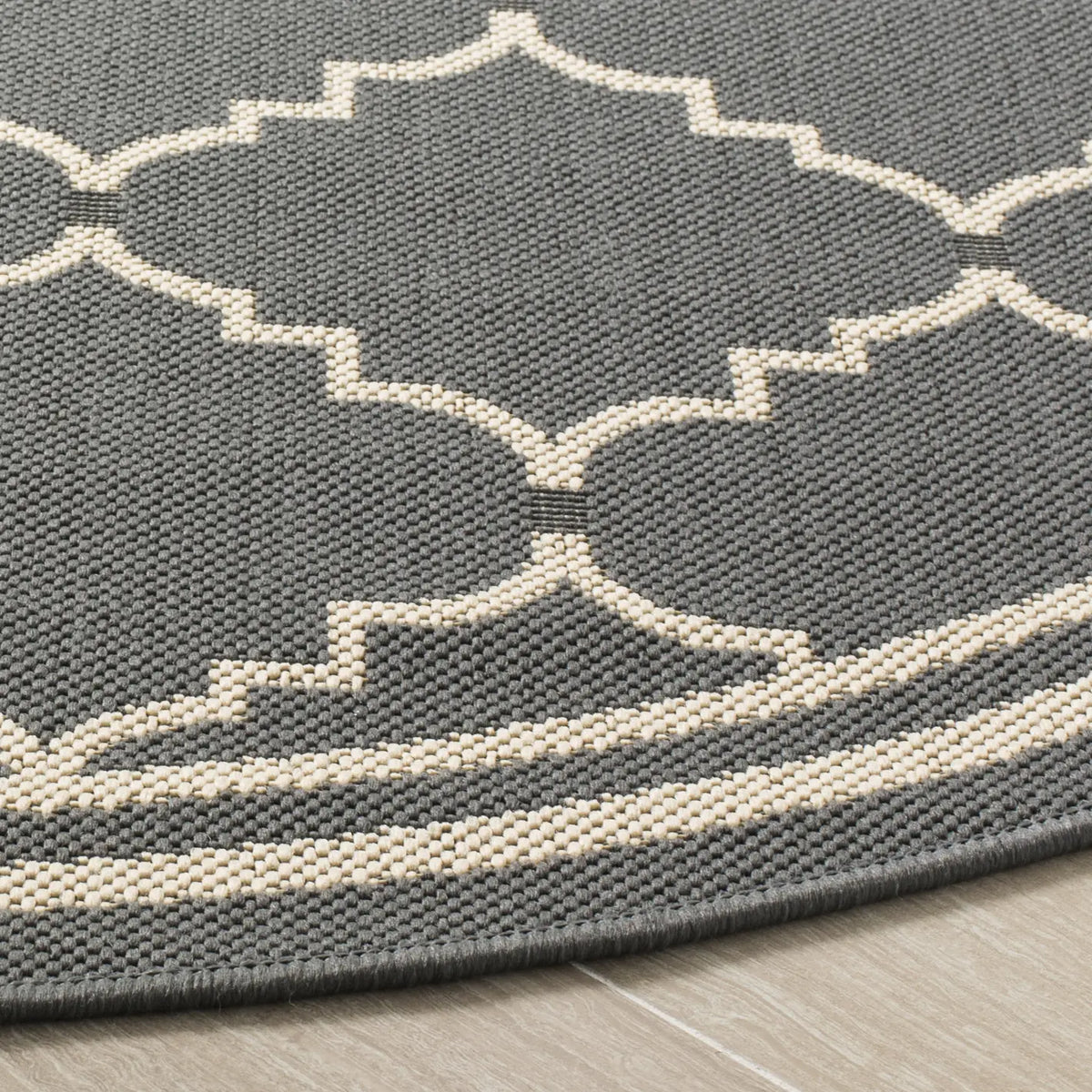 Safavieh Courtyard 5'-3" x 5'-3" Rug in Grey / Beige