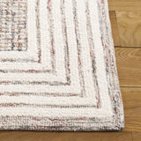 Safavieh Ebony 4'-0" x 6'-0" Rug in Ivory / Red