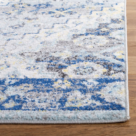 Safavieh Madison 4'-0" x 6'-0" Rug in Grey / Cream