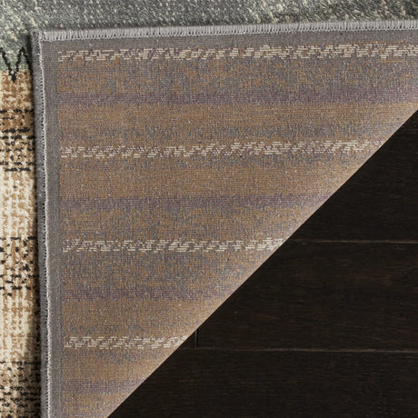 Safavieh Vintage 4'-0" x 5'-7" Rug in Light Blue