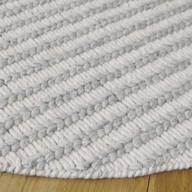Safavieh Manhattan 6'-0" x 6'-0" Rug in Ivory / Grey