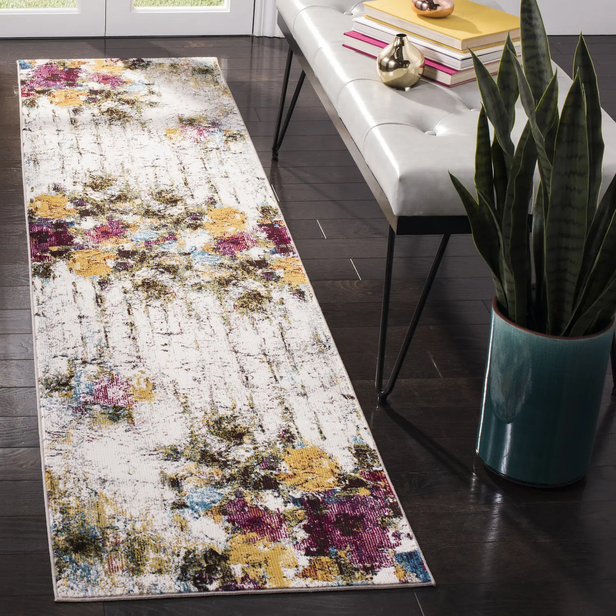 Safavieh Aria 2'-0" x 10'-0" Rug in Cream / Olive