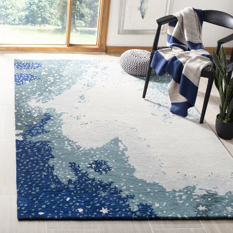 Safavieh Soho 3'-6" x 5'-6" Rug in Blue / Multi