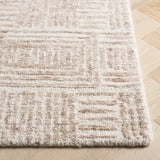 Safavieh Ebony 4'-0" x 6'-0" Rug in Ivory / Brown