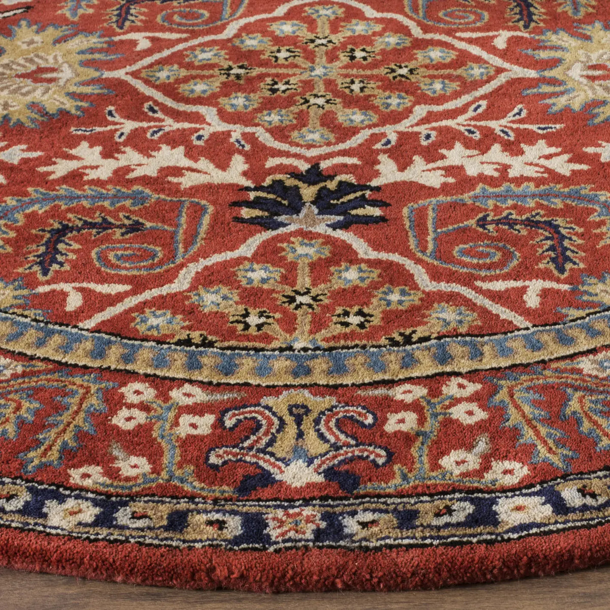 Safavieh Antiquity 6'-0" x 6'-0" Rug in Red / Multi