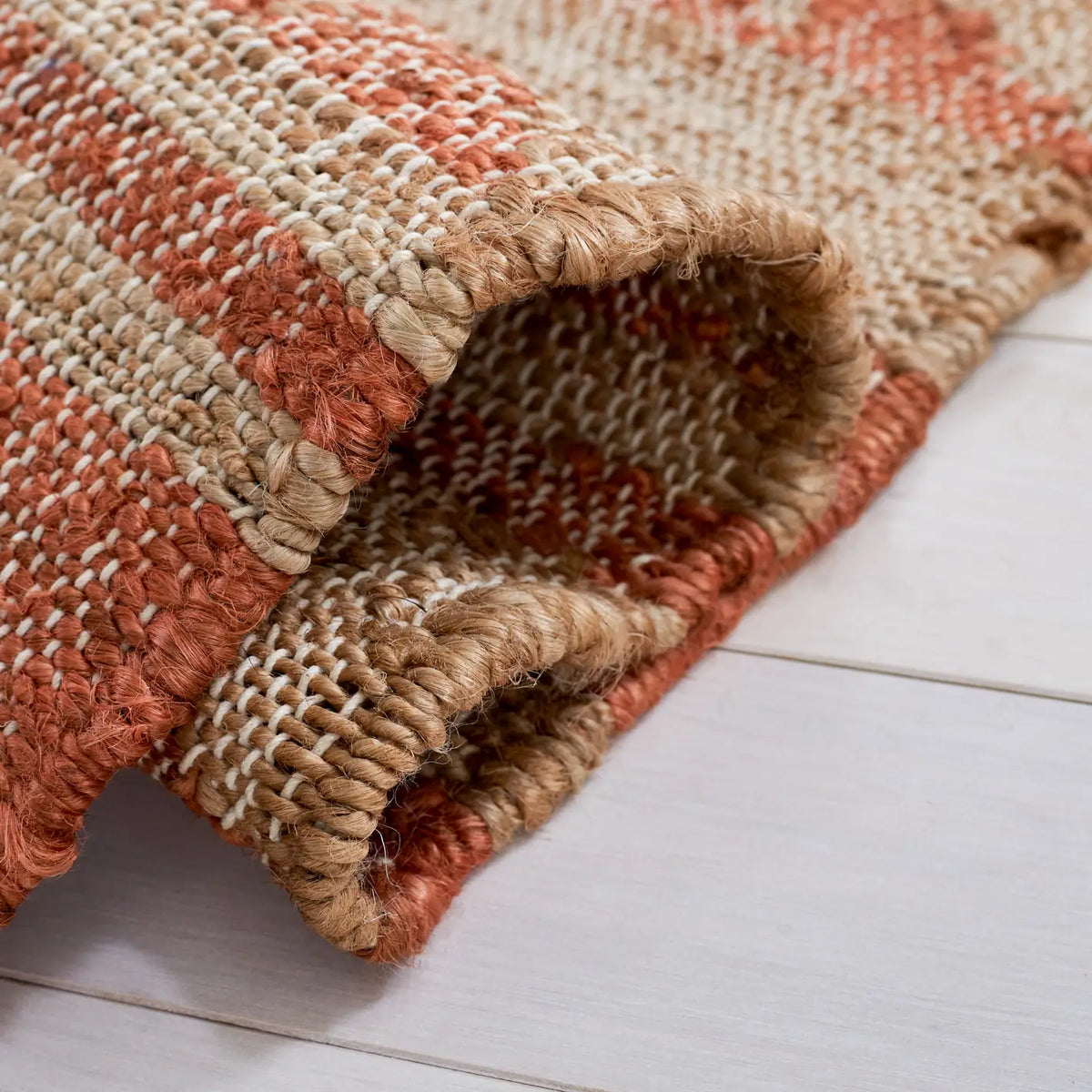 Safavieh Kilim 4'-0" x 6'-0" Rug in Natural / Rust