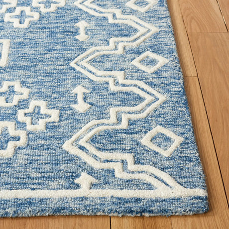 Safavieh Abstract 4'-0" x 6'-0" Rug in Blue / Ivory