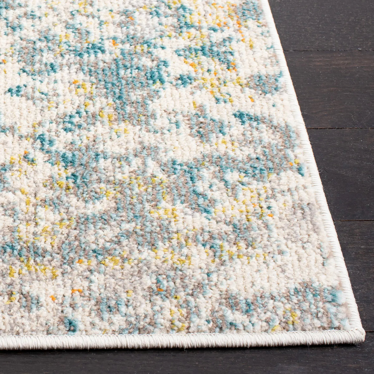 Safavieh Madison 4'-0" x 6'-0" Rug in Teal / Gold