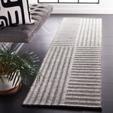Safavieh Natura 2'-3" x 8'-0" Rug in Ivory / Black