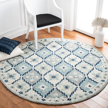Safavieh Suzani 6'-0" x 6'-0" Rug in Blue / Grey
