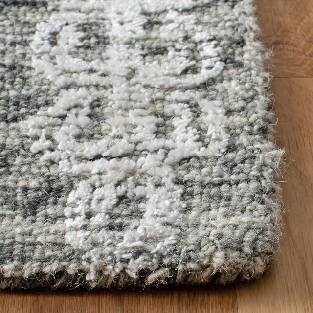 Safavieh Glamour 4'-0" x 6'-0" Rug in Charcoal