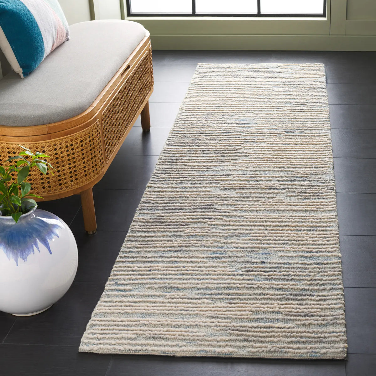 Safavieh Abstract 2'-3" x 8'-0" Rug in Blue / Ivory