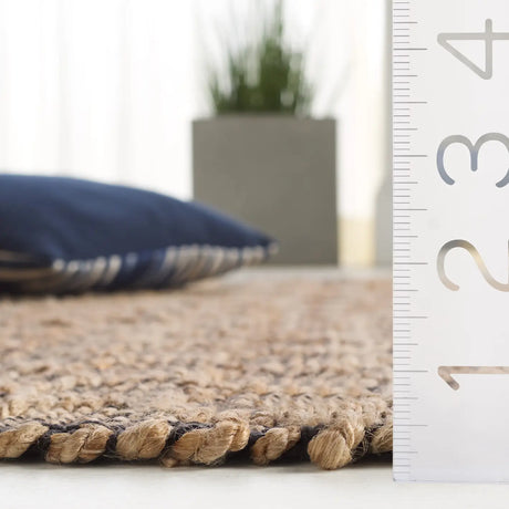 Safavieh Cape Cod 4'-0" x 6'-0" Rug in Charcoal / Natural
