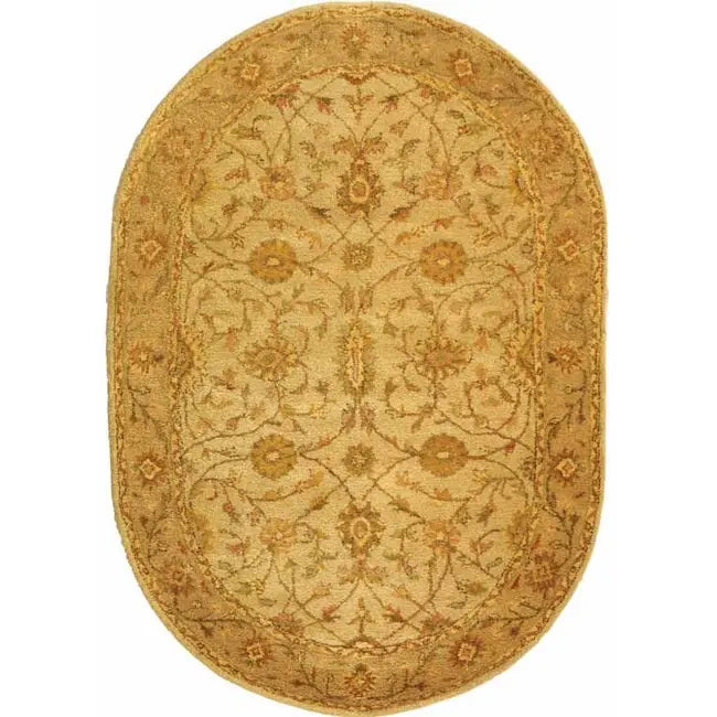 Safavieh Antiquity 4'-6" x 6'-6" Rug in Ivory / Light Green