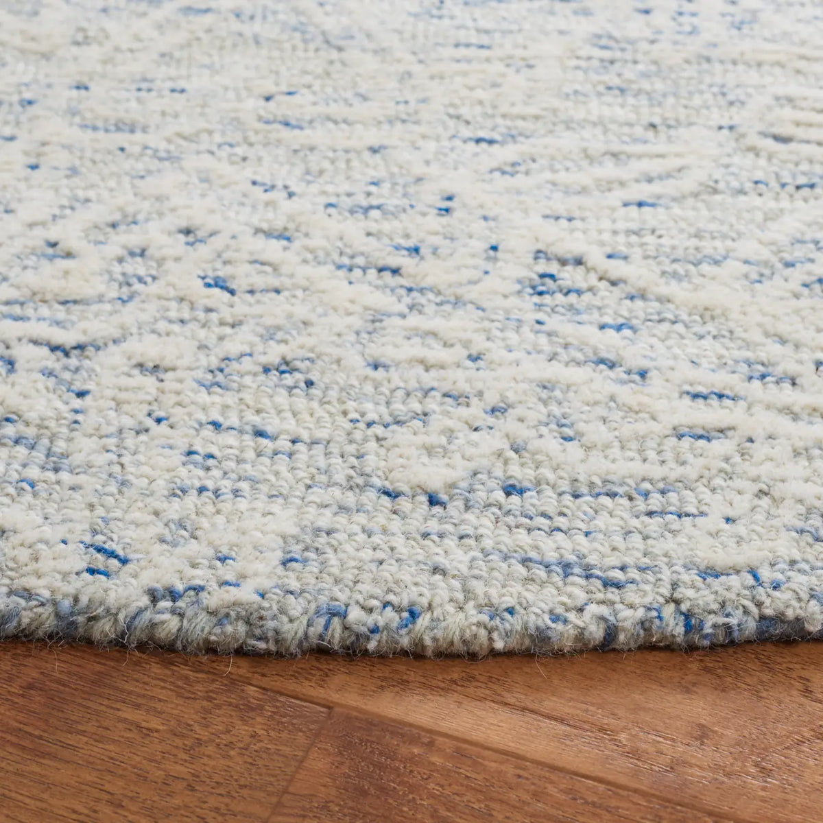 Safavieh Metro 6'-0" x 6'-0" Rug in Blue / Ivory